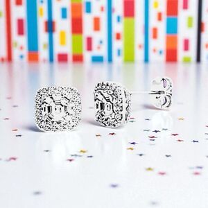 GENEVIVE JEWELRY Halo Square Stud Earrings Brand New With Tags MSRP $189